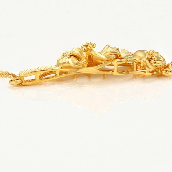 Flower Pendant Necklace 18k Gold Plated - Picture 5 of 6